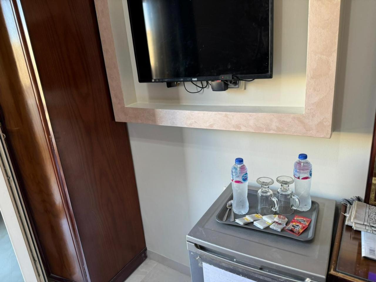Golden Palace Hostel *