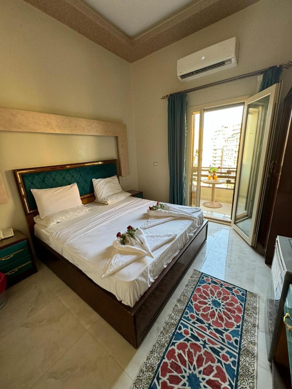 Hostel Golden Palace
